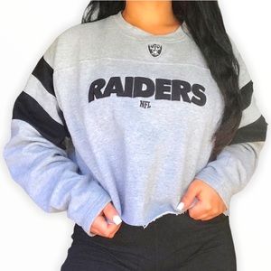 ❌SOLD❌Raiders crop top sweater